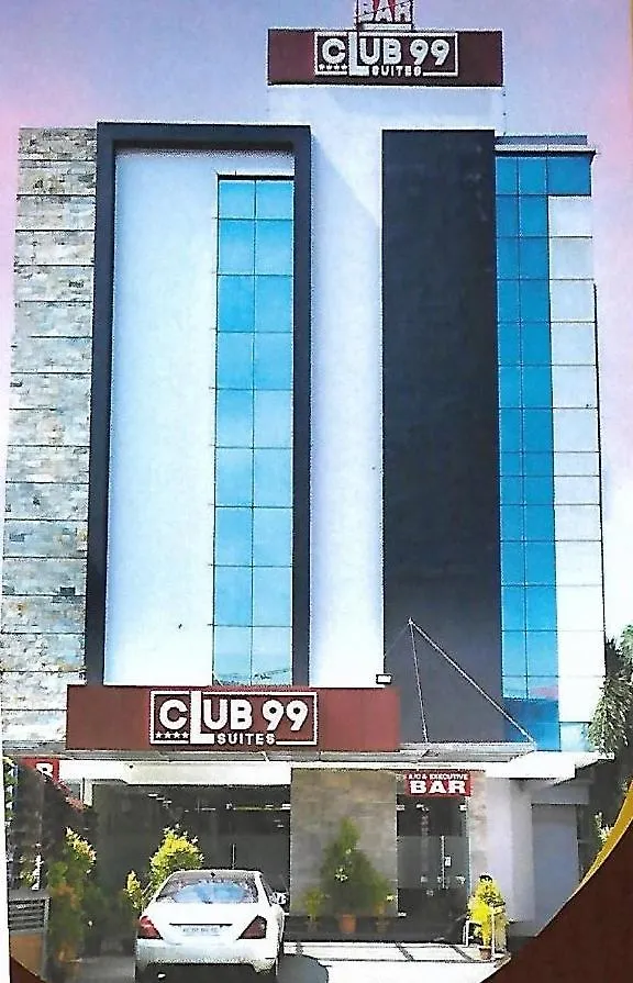 Kontakte von Club 99 Suites