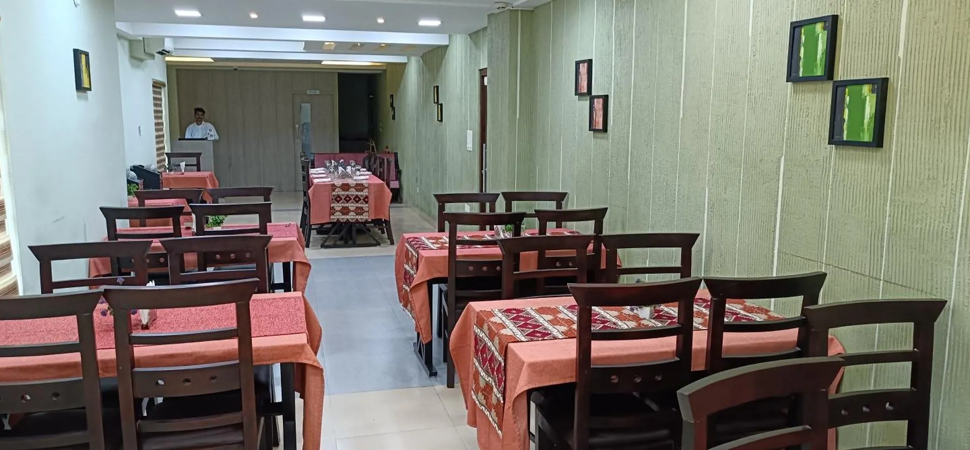 Club 99 Suites Kochi